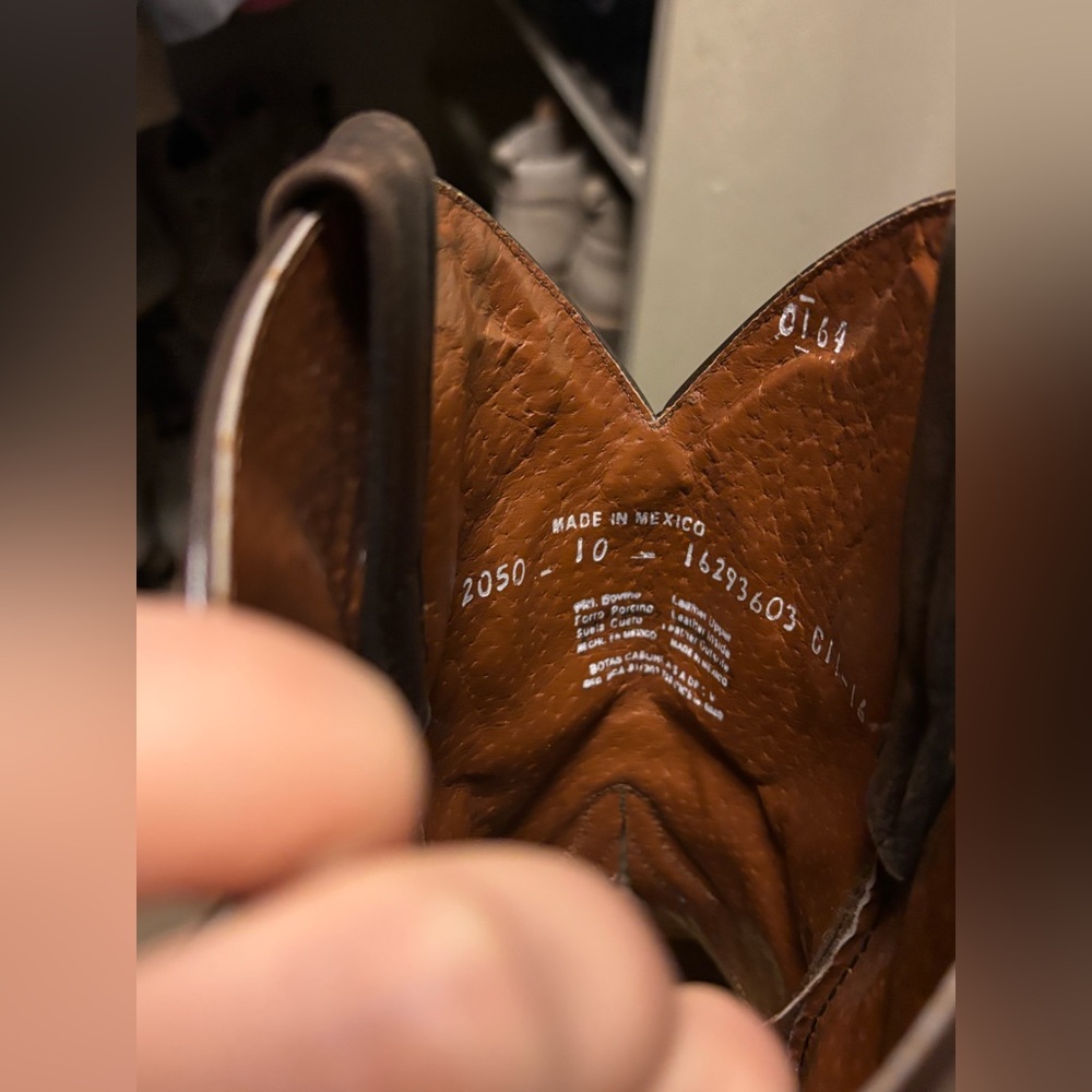 Women’s Brown Leather Cowgirl Boots - Picture 3 of 3